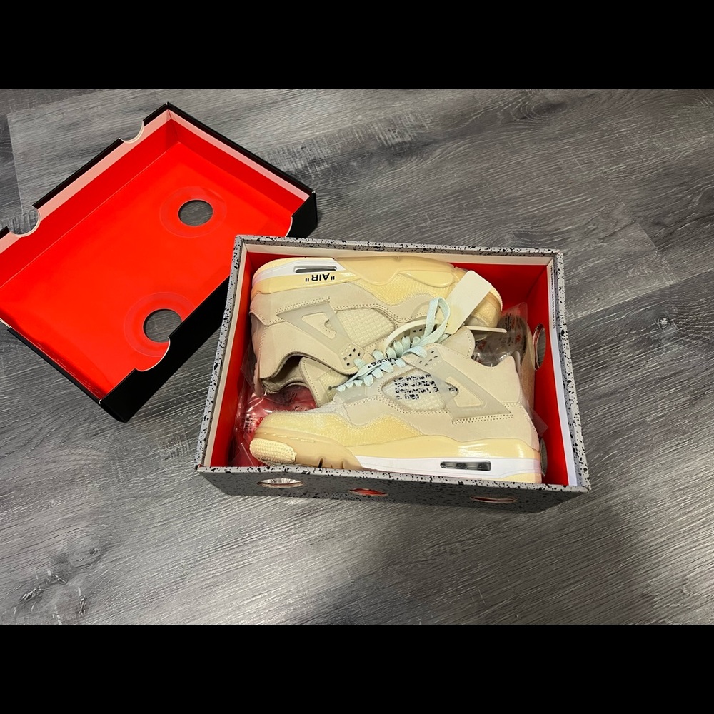 Off-White Air Jordan 4